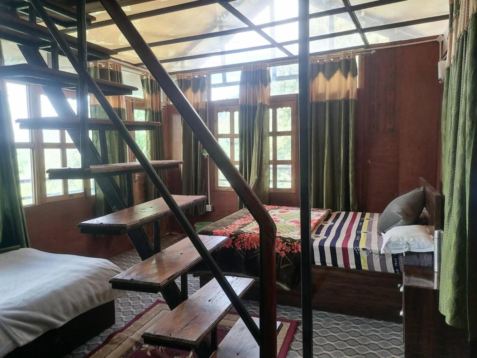 Jungle Crown Organic Homestay Nagarkot Kültér fotó