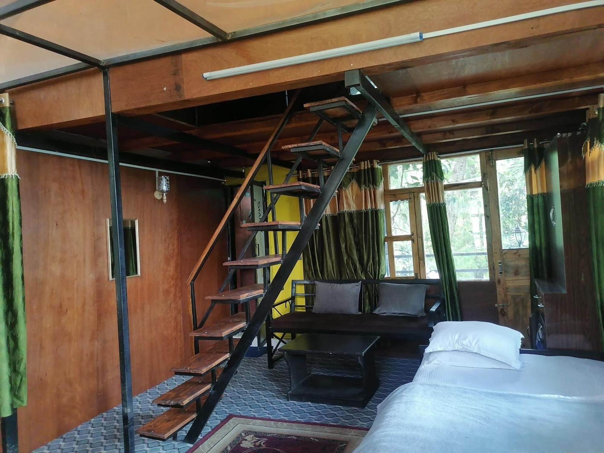 Jungle Crown Organic Homestay Nagarkot Szoba fotó